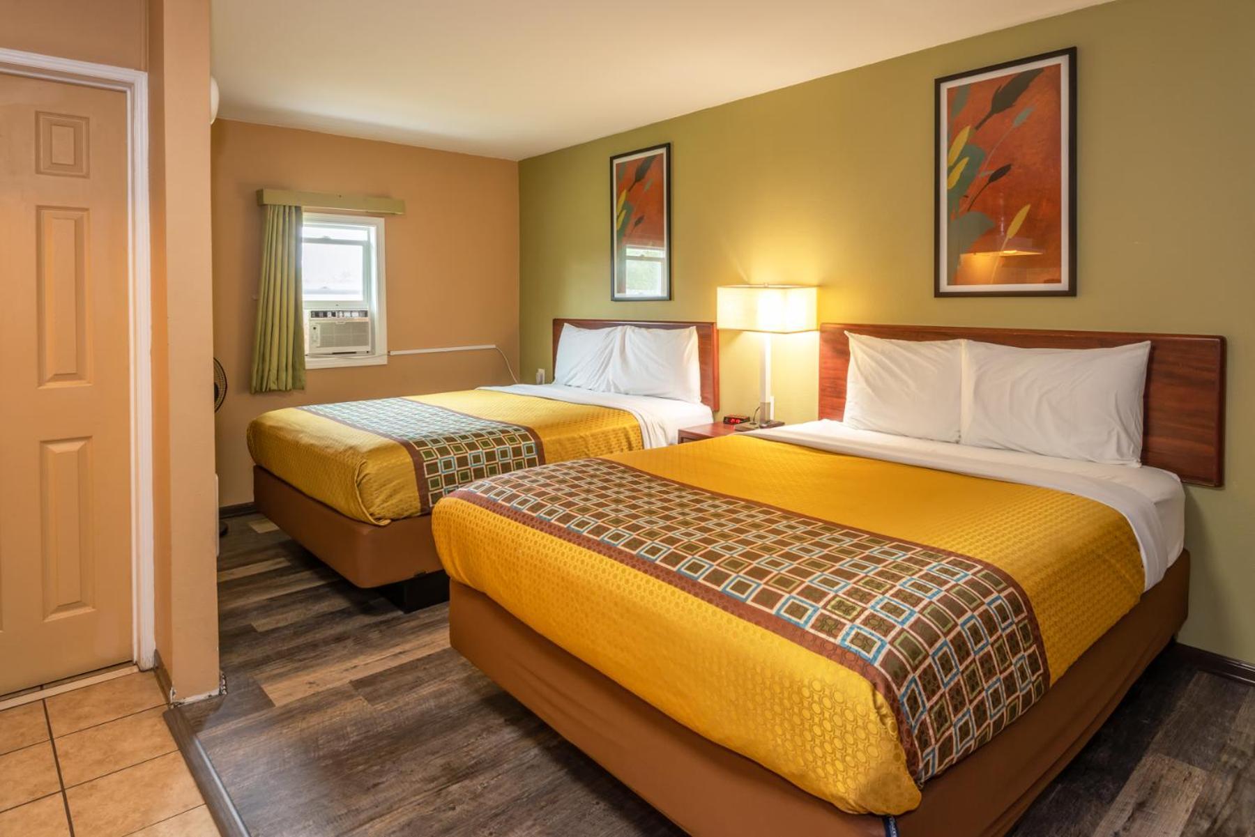 Town Motel Форкс Екстериор снимка