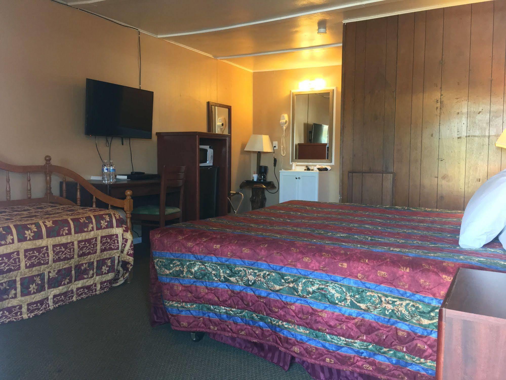 Town Motel Форкс Екстериор снимка